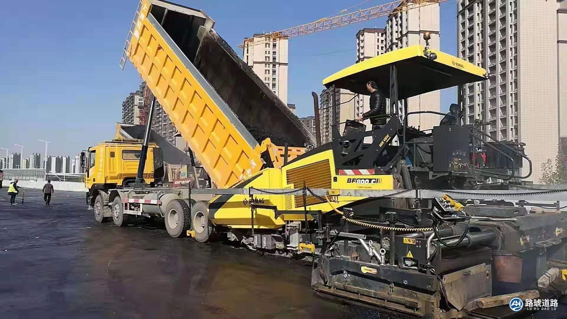 郑州沥青路面多少钱一平方米？(图2)